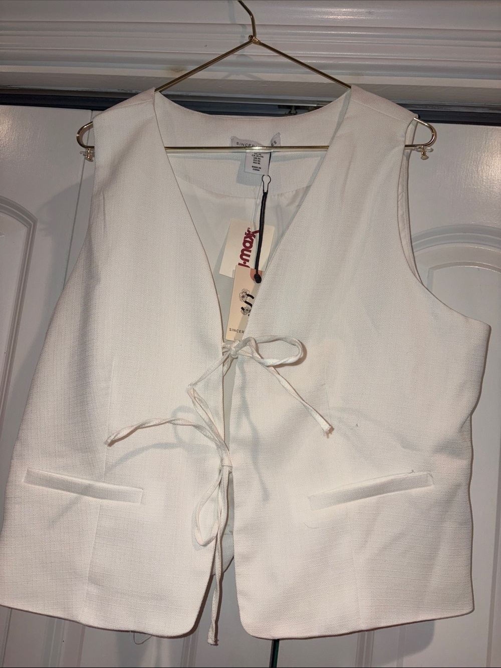 Sincerely Jules White Tie-Front Vest